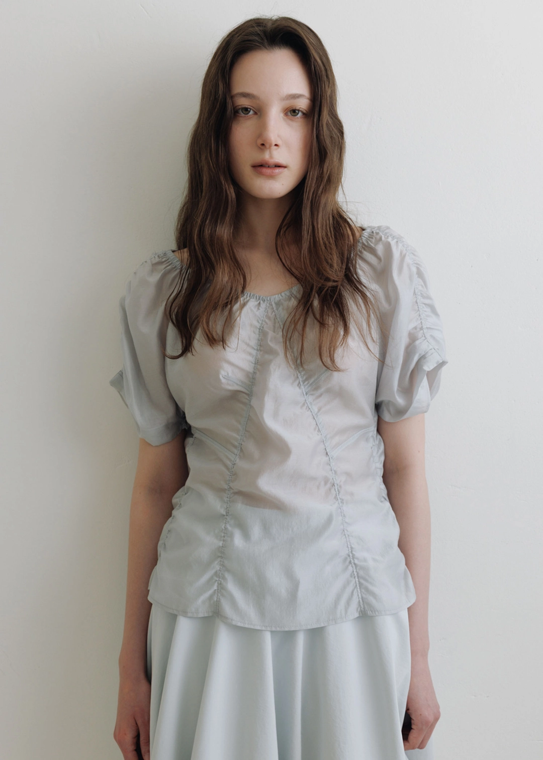 더라이 Silky Shirring Blouse(Light Grey) 상품 이미지 2