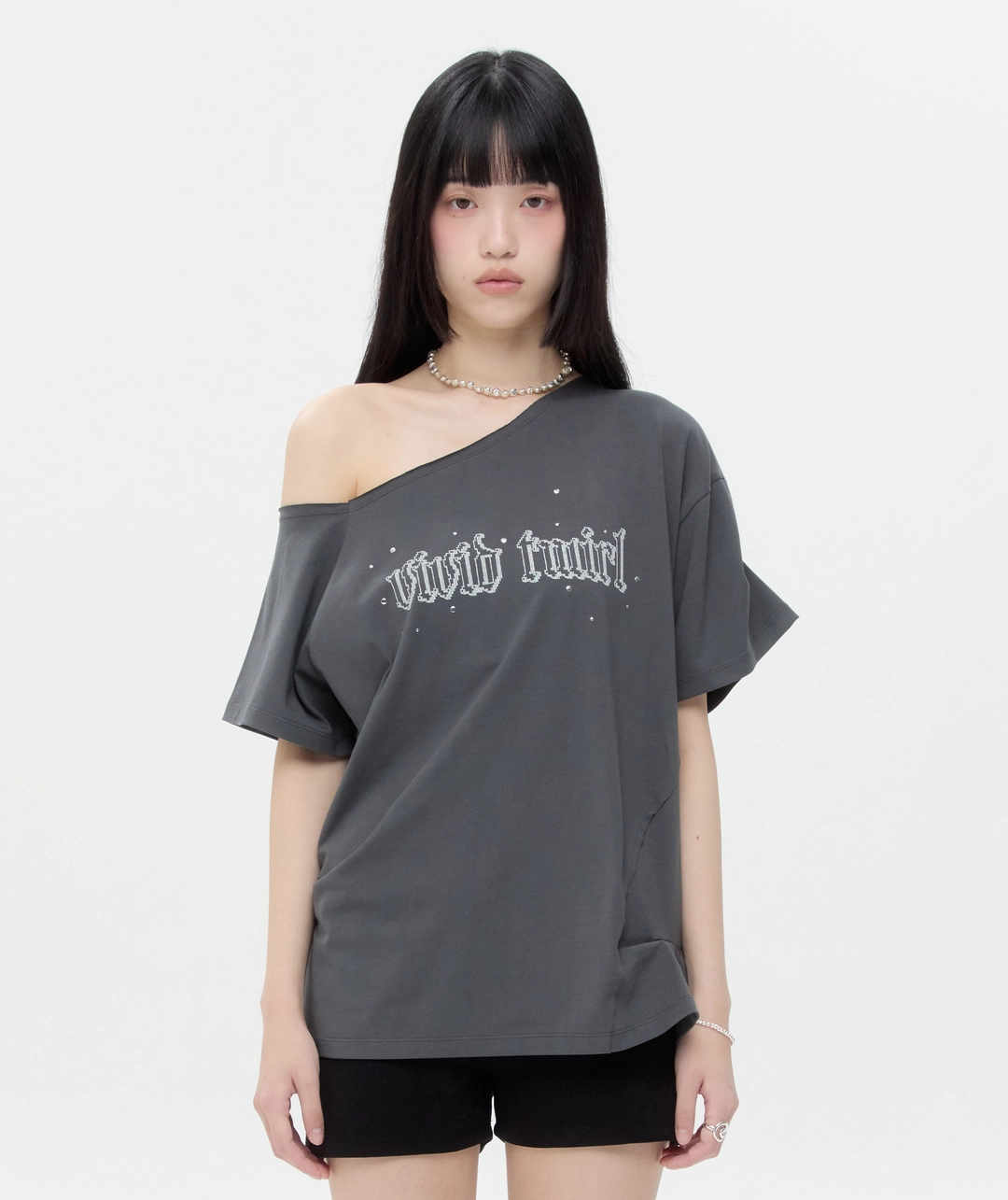 타입서비스 Hotfix Stitch Off Shoulder Top [Charcoal] 상품 이미지 1