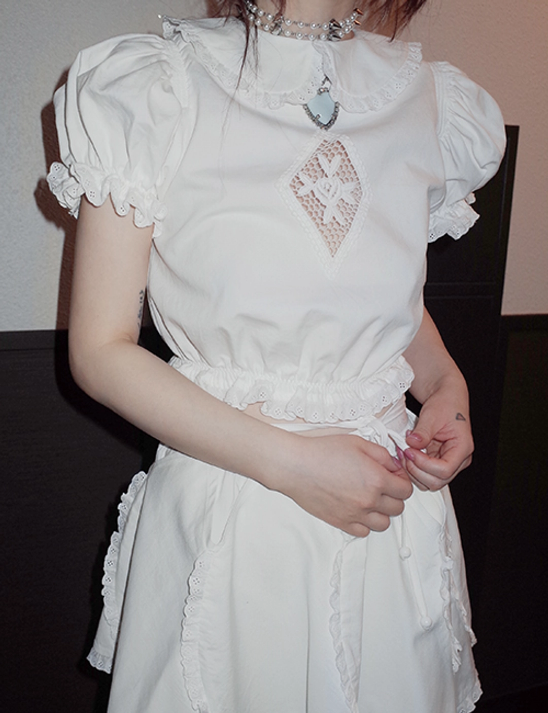 프레클 rose cropped blouse 상품 이미지 2