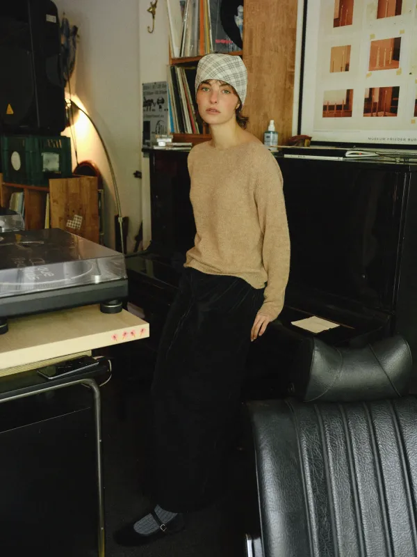 Boat neck knitwear (beige)