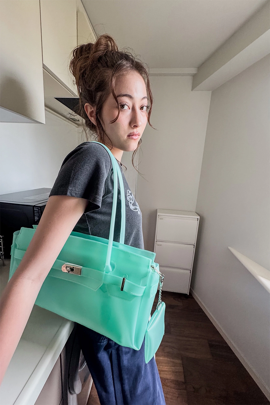 다이닛 [카드지갑 증정] JELLY TWO-WAY BAG IN MINT 상품 이미지 3