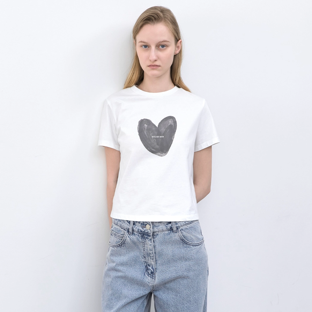 아뜰리에 나인 (T-7222)LOGO HEART STANDARD FIT TEE 상품 이미지 2