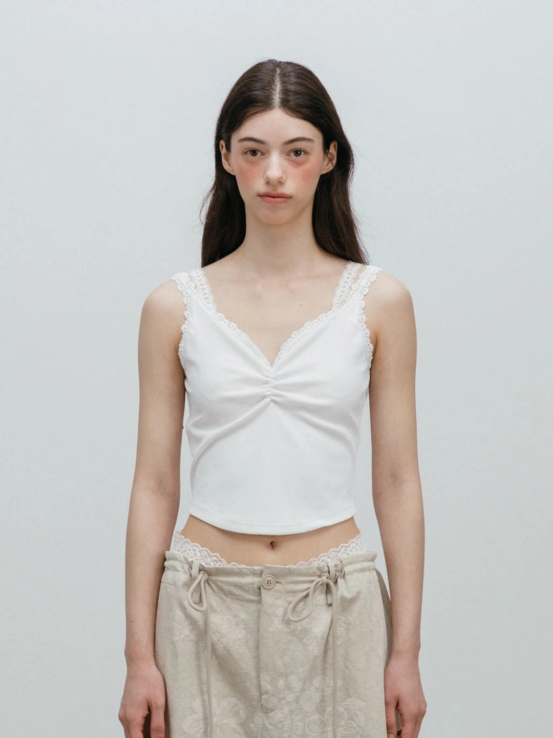 모이페어 DOUBLE LACE SLEEVELESS / WHITE 상품 이미지 2