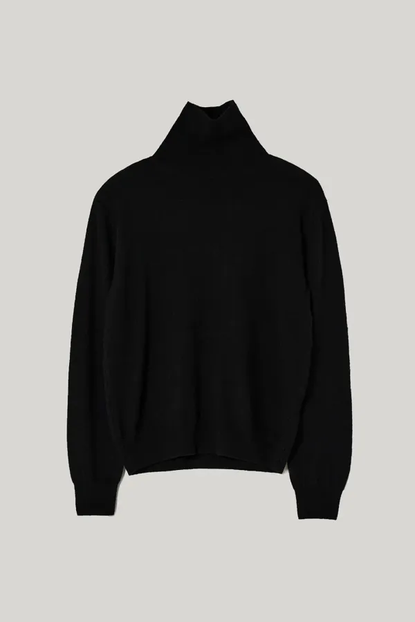 Finley turtle neck sweater (Black)