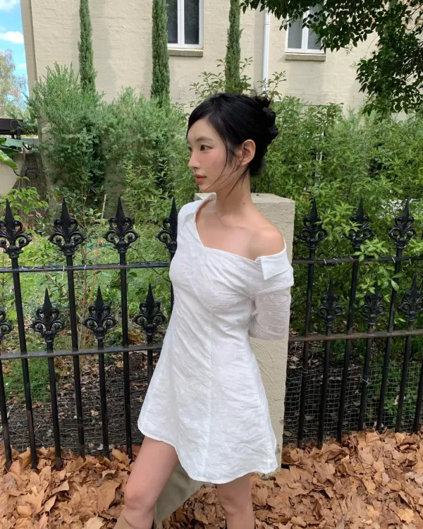 @jentimentalOne-shoulder shirts dress (Ivory)