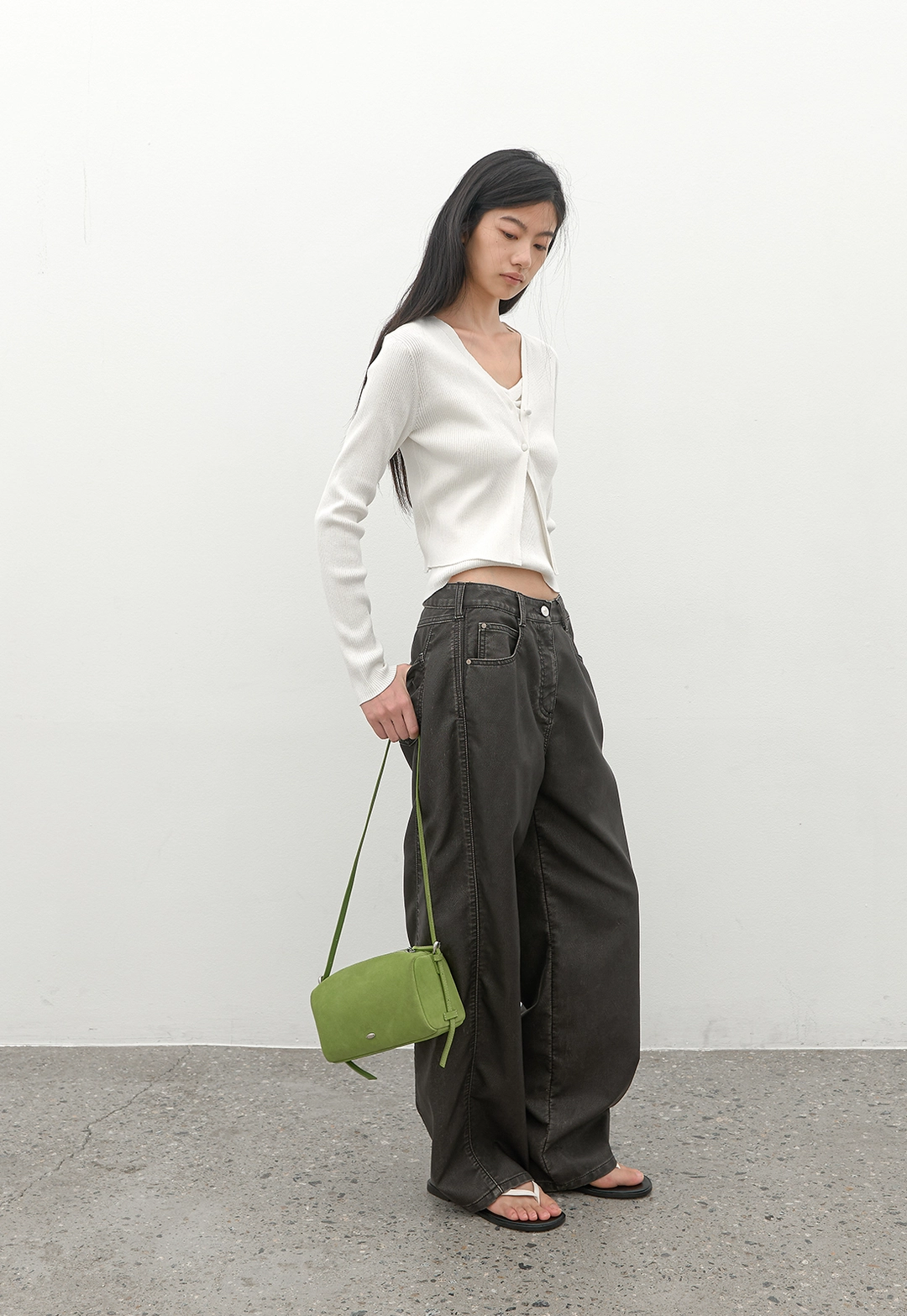 아뜰리에 나인 (PT-5821)VINTAGE WASHED LEATHER CURVED PANTS 상품 이미지 3