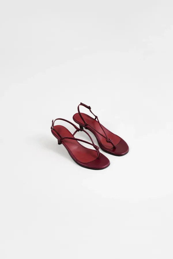 37565_Burgundy heeled sandals
