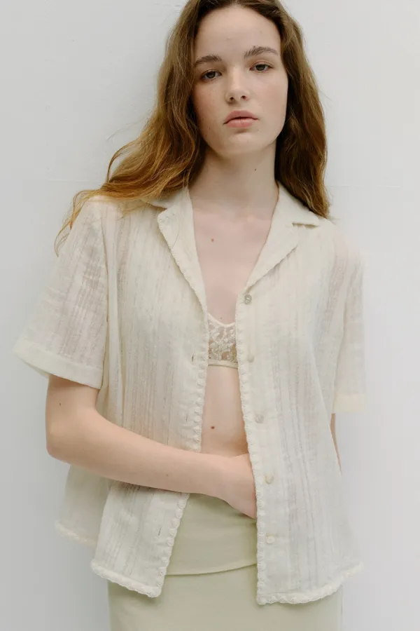 embroidery shirt blouse [Italian fabric] (ecru) *6/4 예약발송