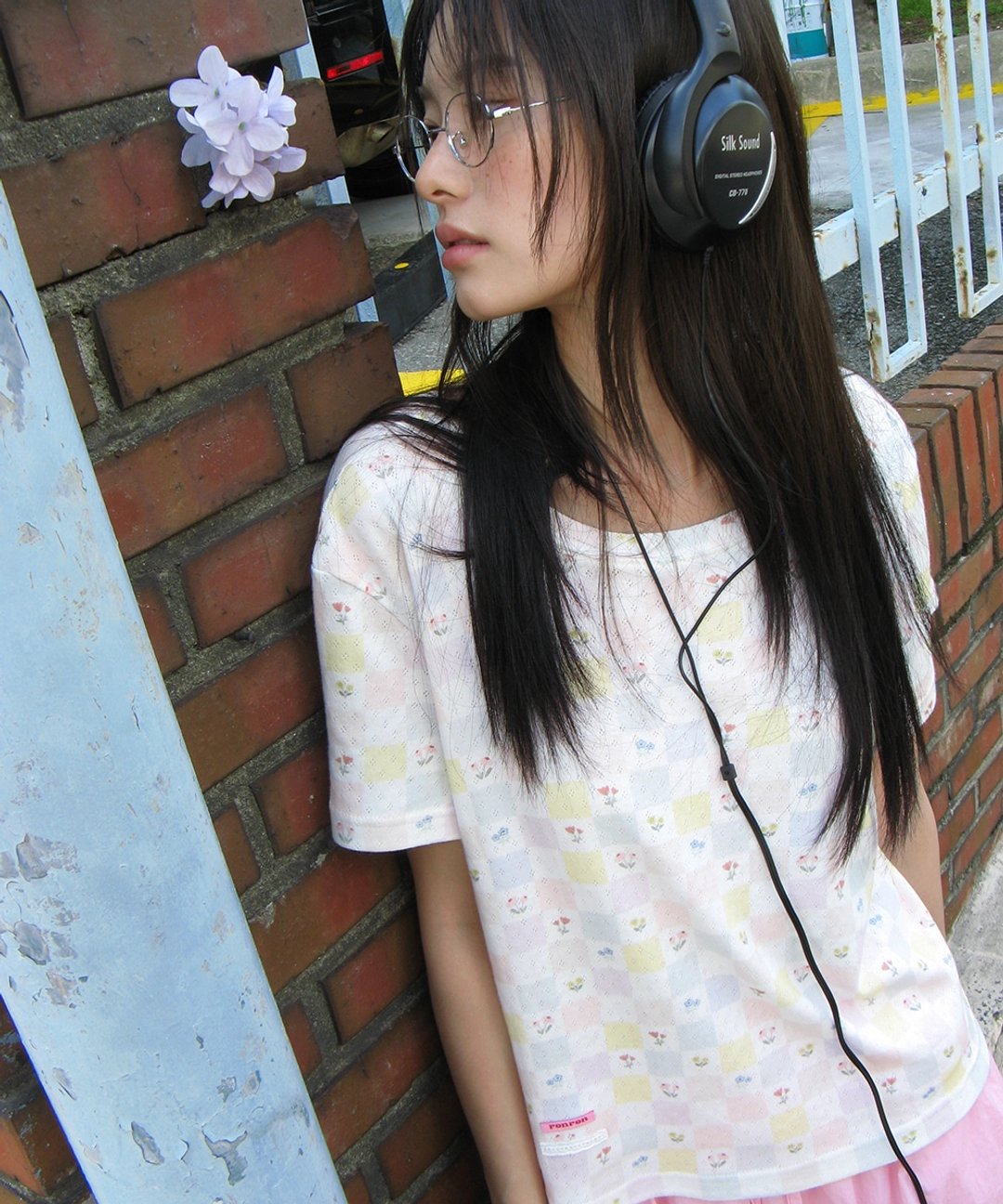 론론 CUBE PATTERN EYELET HALF SLEEVE T SHIRT WHITE 상품 이미지 1