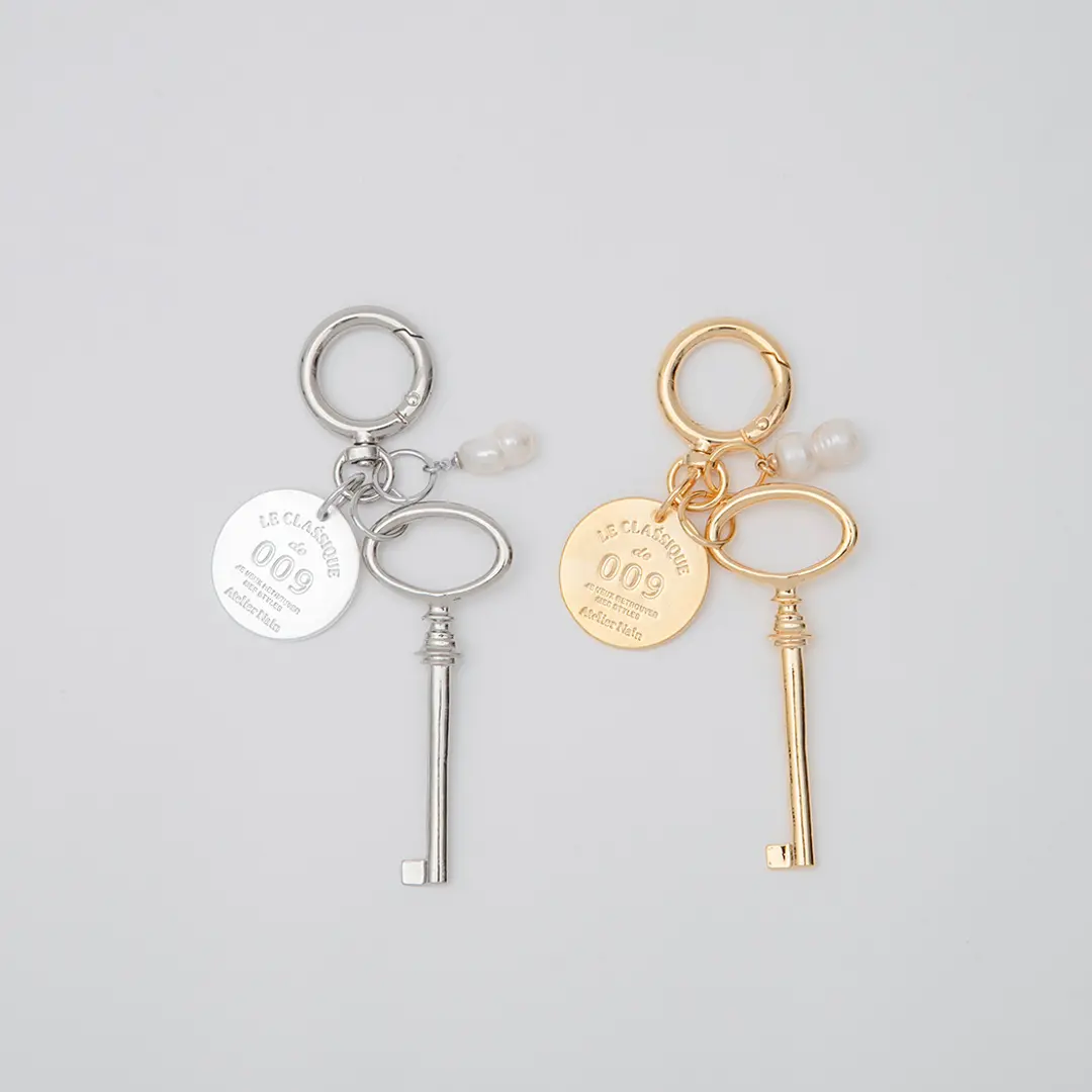 아뜰리에 나인 (Z-KR-0006)ATELIER NAIN GOODS VINTAGE LOGO PEARL KEYRING 상품 이미지 1