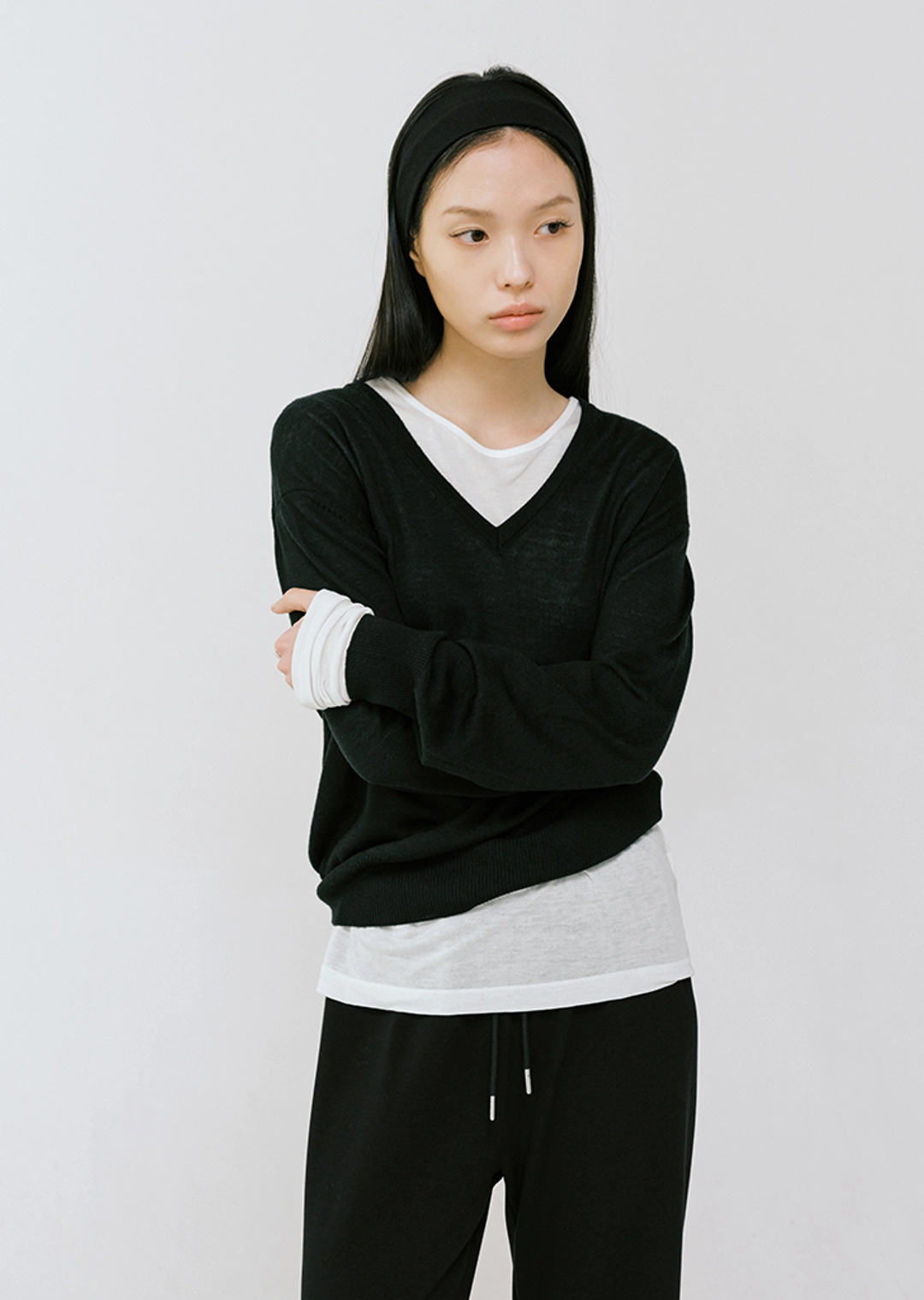 하베크 Silky wool v-neck pullover / Black 상품 이미지 2