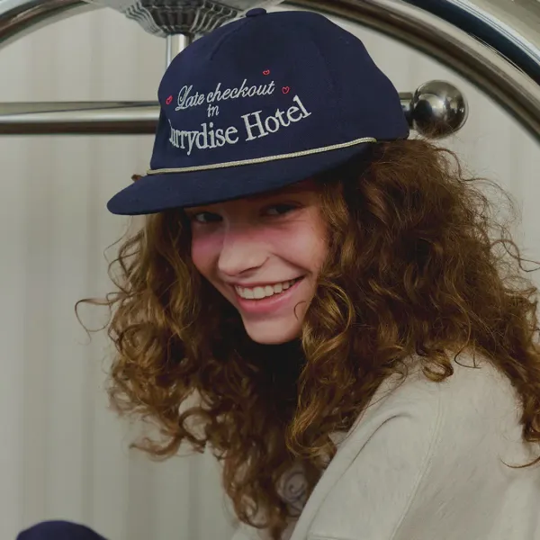 LATE CHECK-OUT LETTERING BALL CAP NAVY