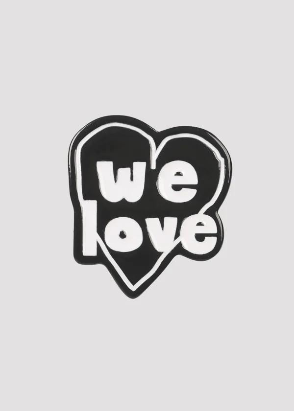 PIN BADGE HEART