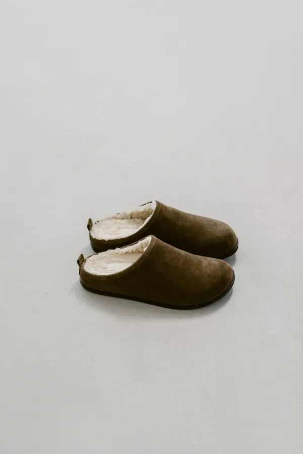 34607_Suede slip-on loafers