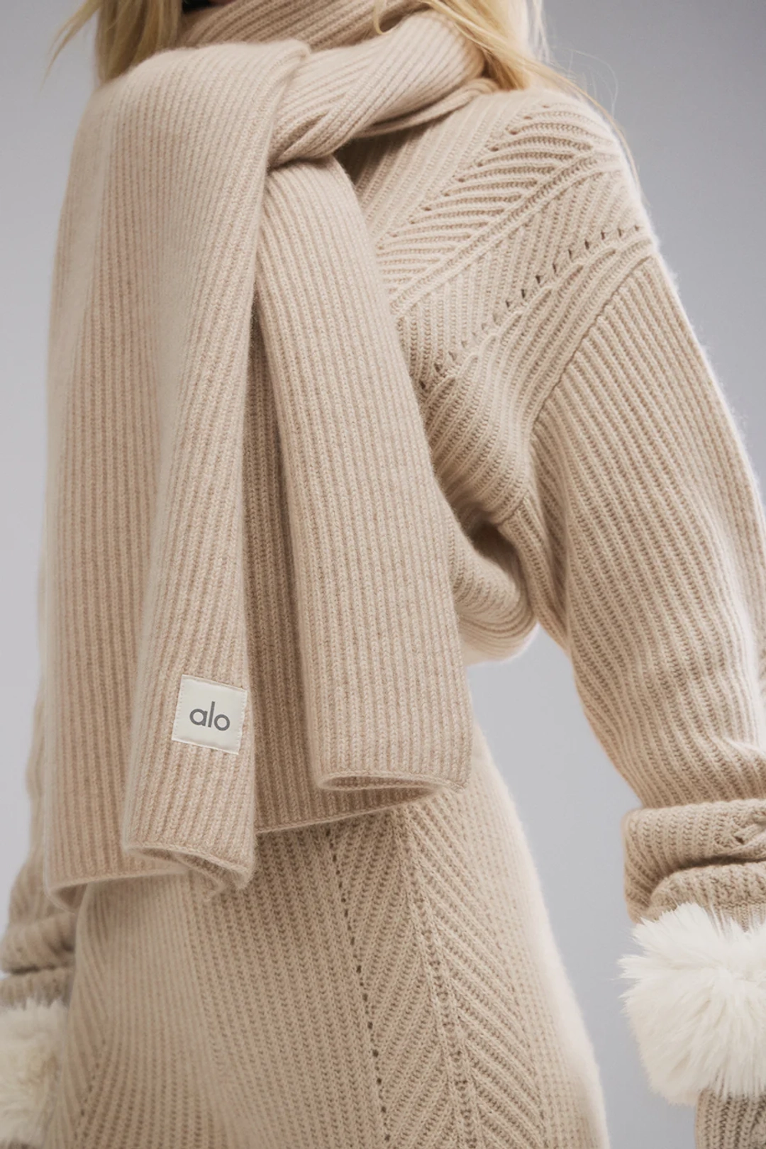 알로요가 Courchevel Cashmere Scarf - Birch Heather 상품 이미지 1
