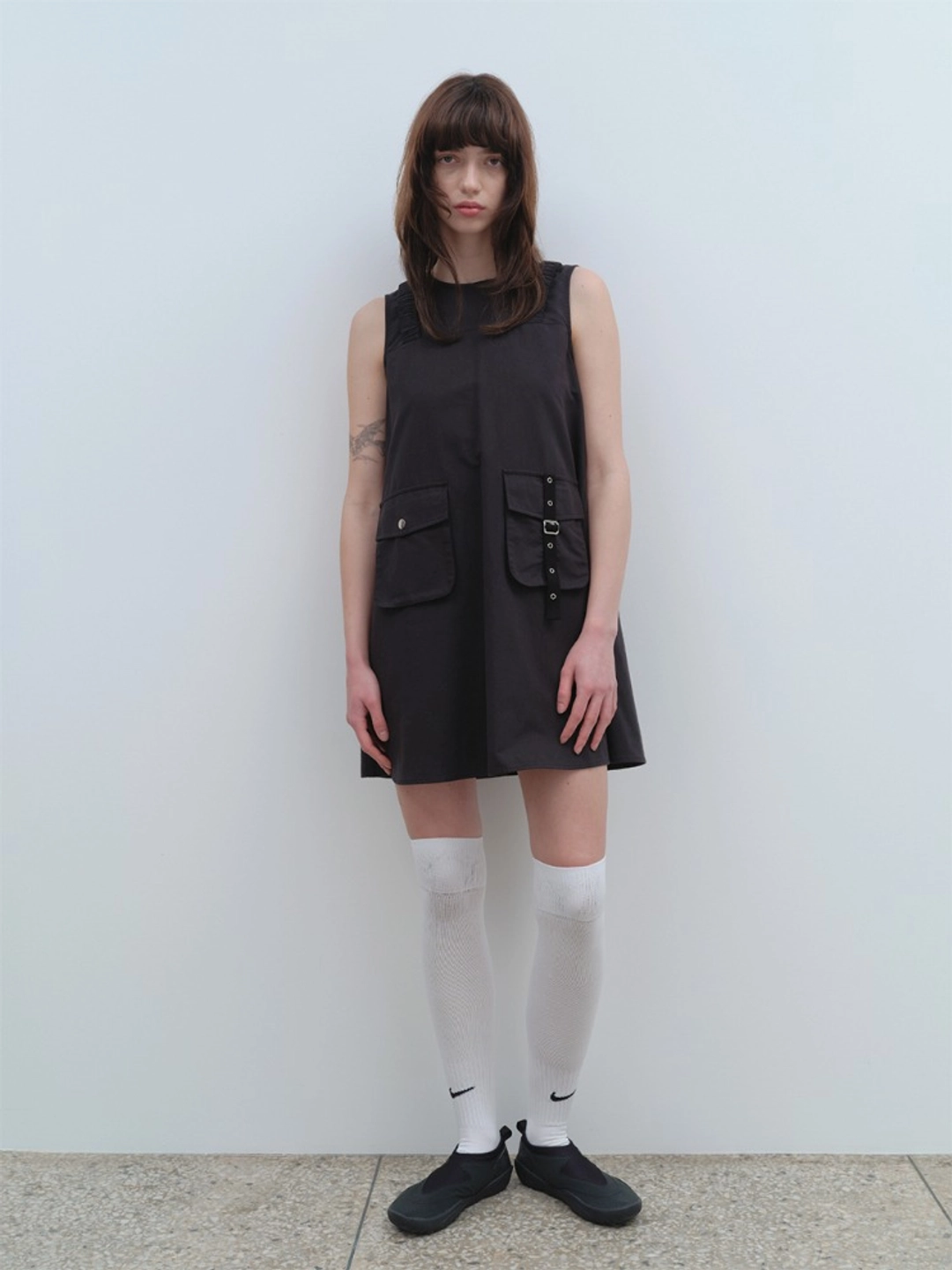 밀로 우먼 Buckle Strap Mini Dress [Black] 상품 이미지 1
