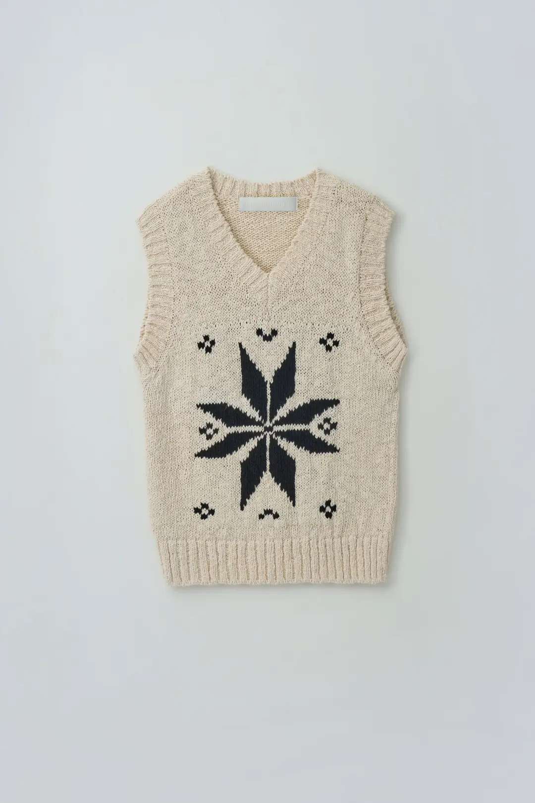 NORDIC V-NECK KNIT VEST_IVORY