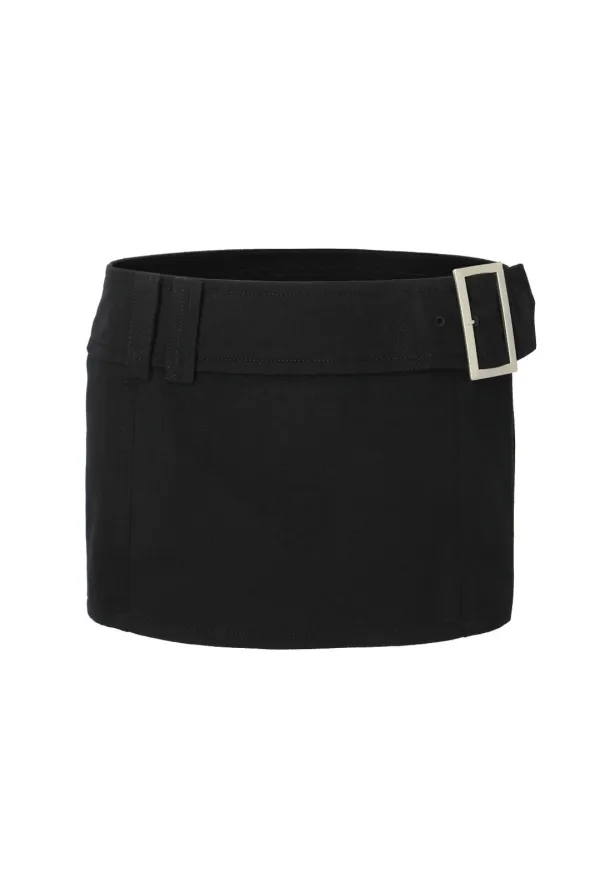 Buckle mini skirt