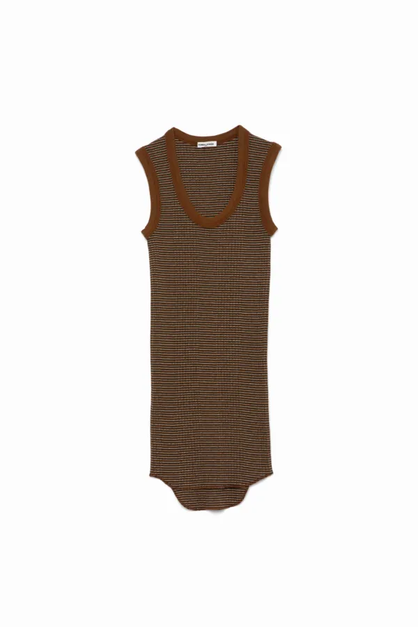 Needle Drawing Border U-neck Tank
