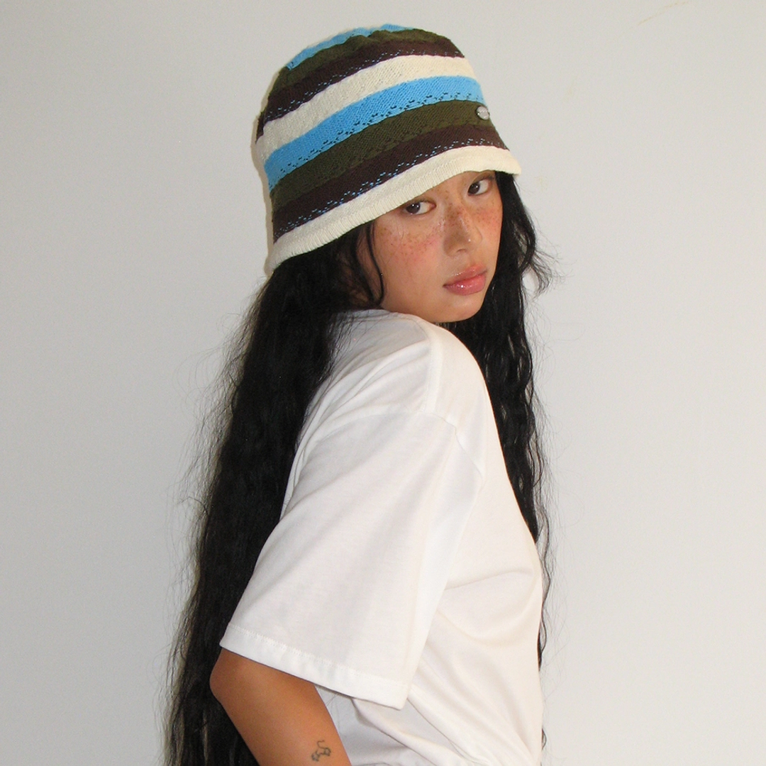 론론 MULTI STRIPE KNIT BUCKET HAT SKY BROWN 상품 이미지 1