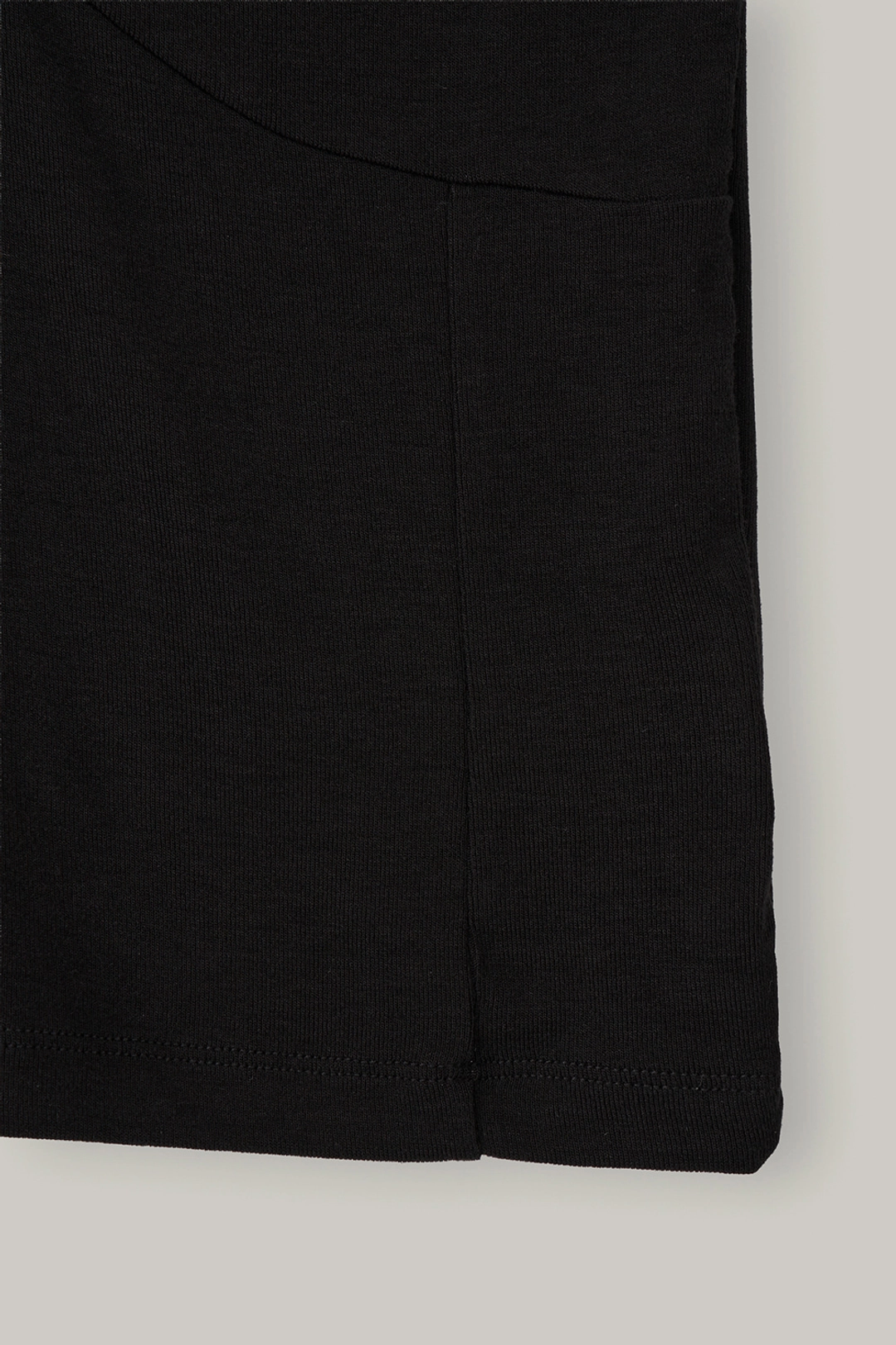 노우드 V-Line Sleeveless (Black) 상품 이미지 3