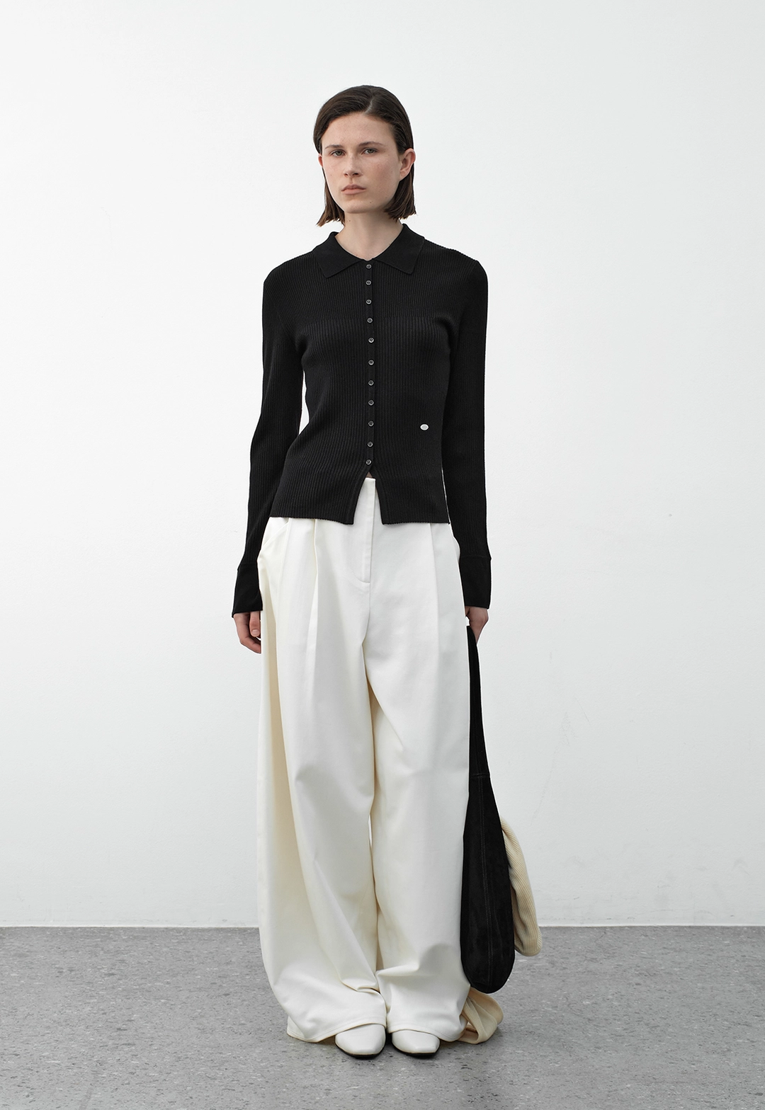 아뜰리에 나인 (T-7107)REI SOFT BUTTON KNIT 상품 이미지 3