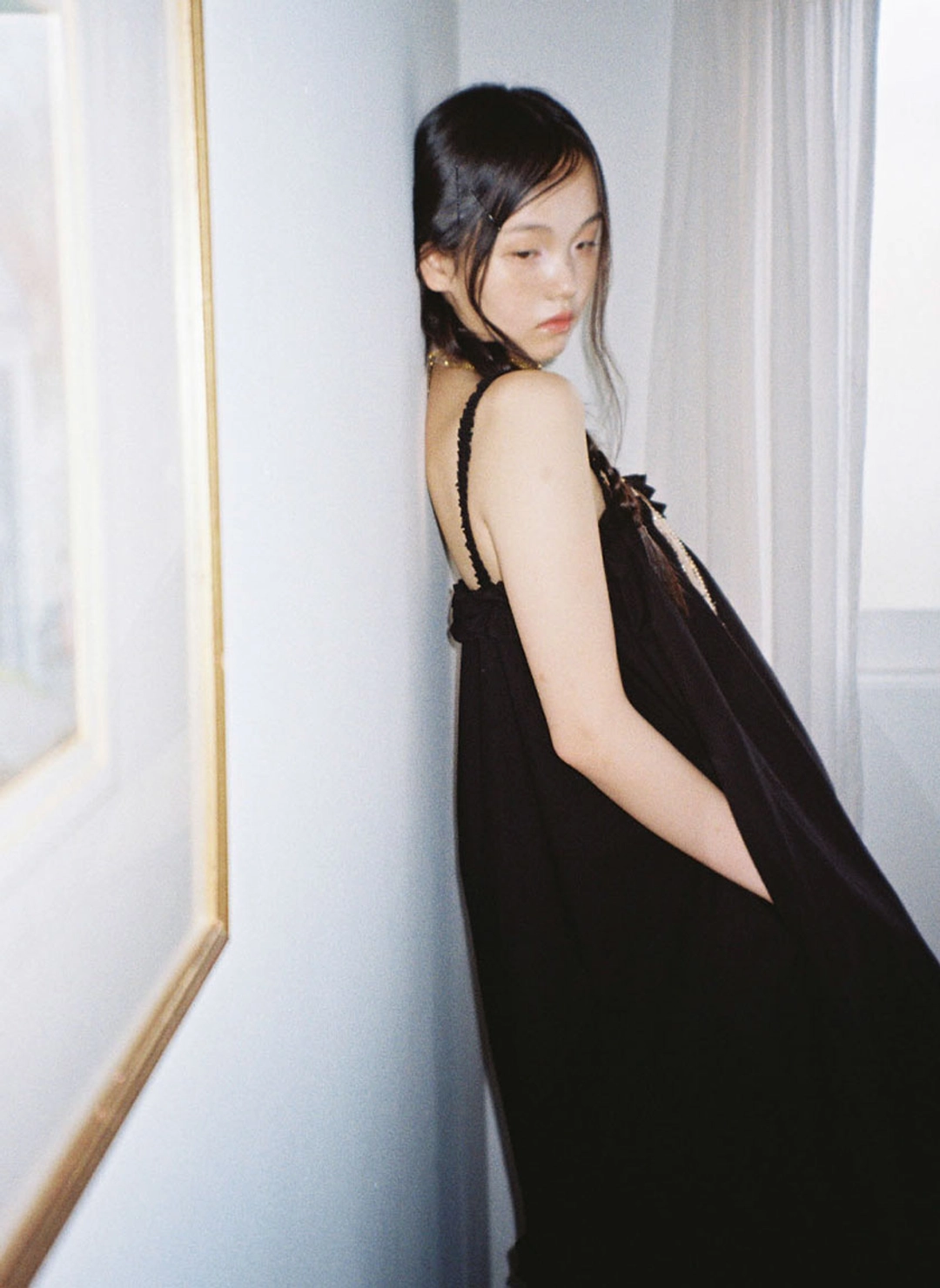 루루서울 Forest Frill Mini Dress (Black) 상품 이미지 2