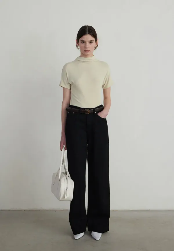 HIGHRISE WIDE FIT DENIM PANTS - BLACK