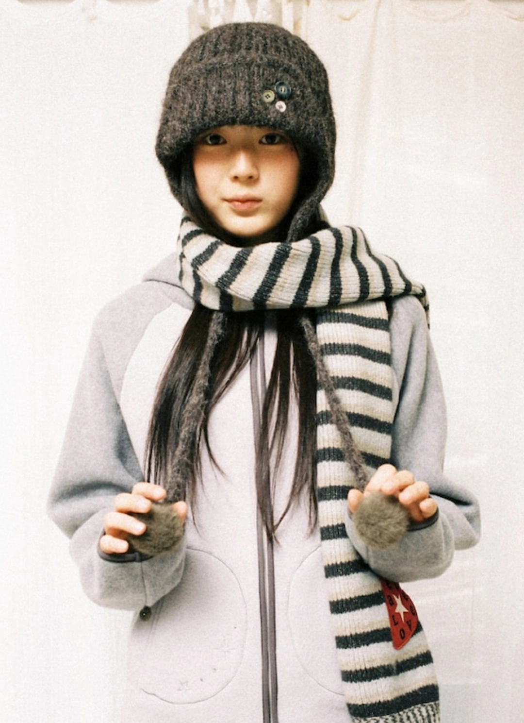 에이이에이이 BUTTON KNIT TROOPER BEANIE [DARK BROWN] 상품 이미지 2