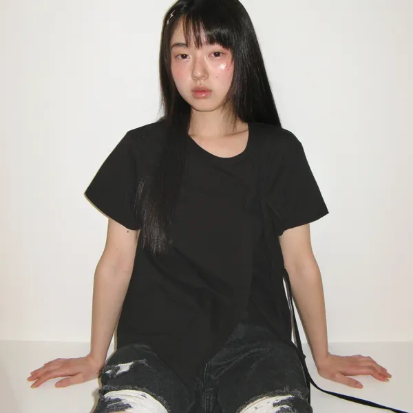 SIDE RIBBON TIE WRAP SHORT SLEEVE T SHIRT BLACK