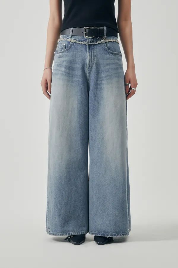 Two-way Fit Balloon Denim Pants [ Light Blue ]