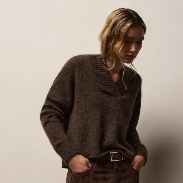 Lightweight Textured Cashmere V Neck - Bark