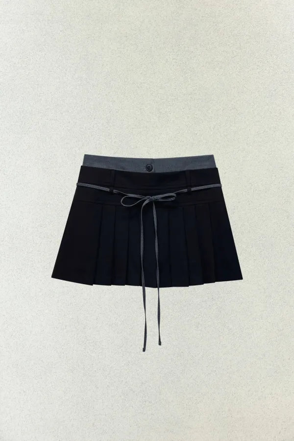 SCARLET PLEATS SKIRT PANTS / BLACK