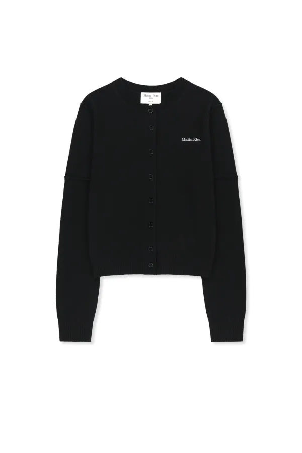 CASHMERE BLENDED CUTLINE ROUND CARDIGAN IN BLACK