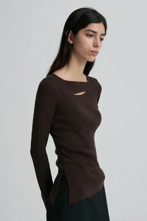 MULTI-SLIT FITTED LONG-SLEEVE TOP TRUFFLE