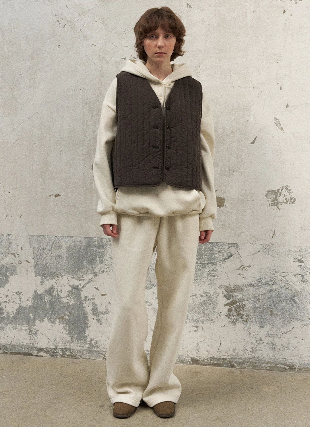 르닐 Tale Reversible Quilted Vest (Brown) 상품 이미지 3