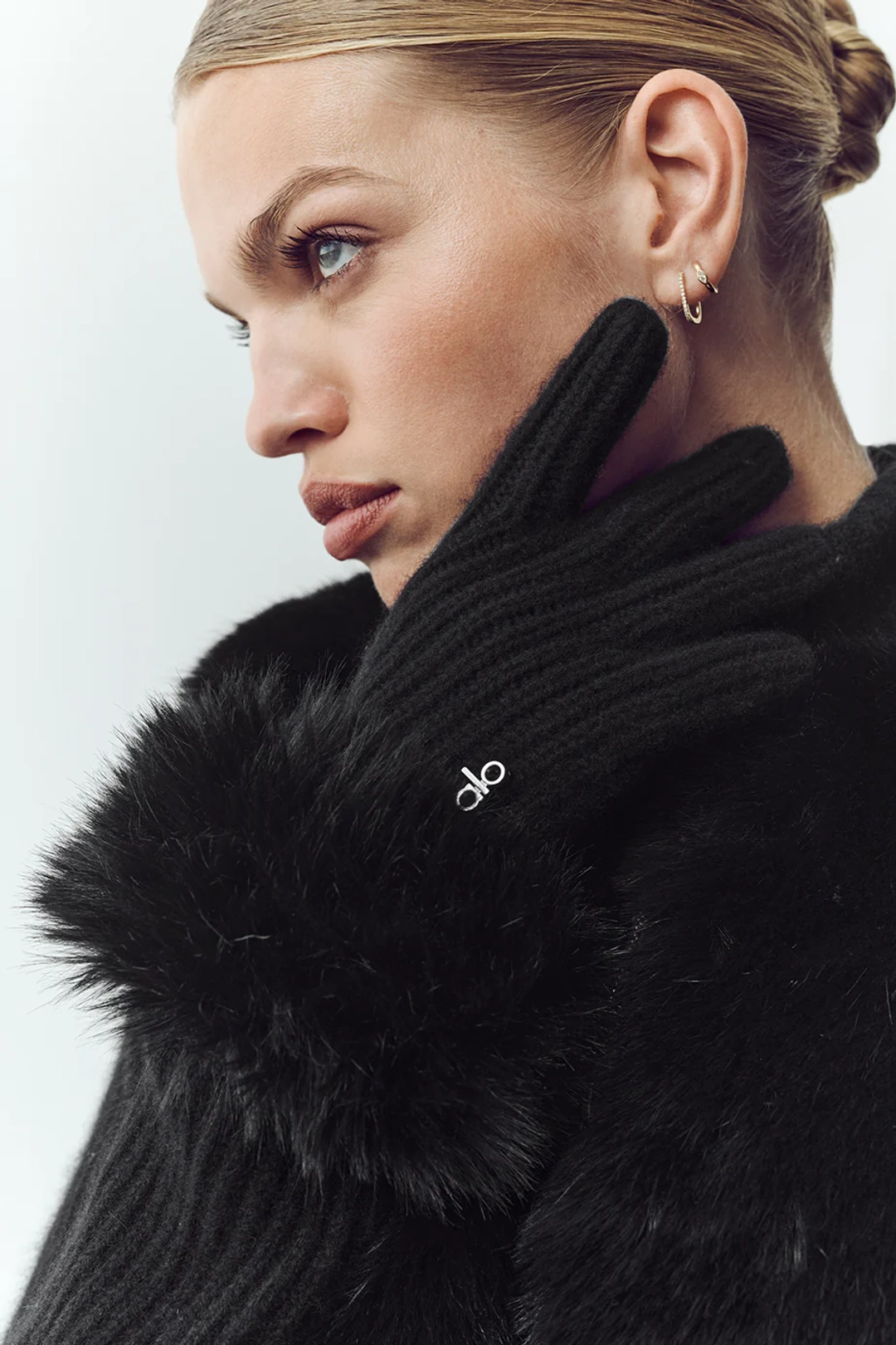 알로요가 Courchevel Cashmere Gloves - Black 상품 이미지 2