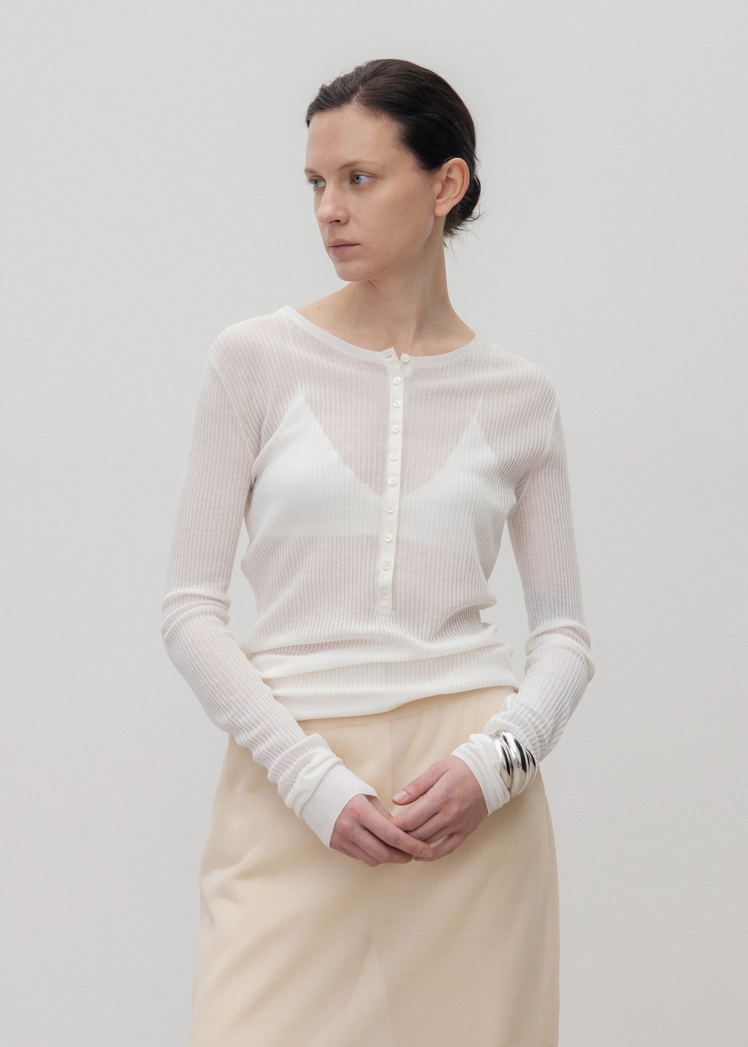 우마뭉 Linen viscose ribbed henley neck pullover_Off white 상품 이미지 2
