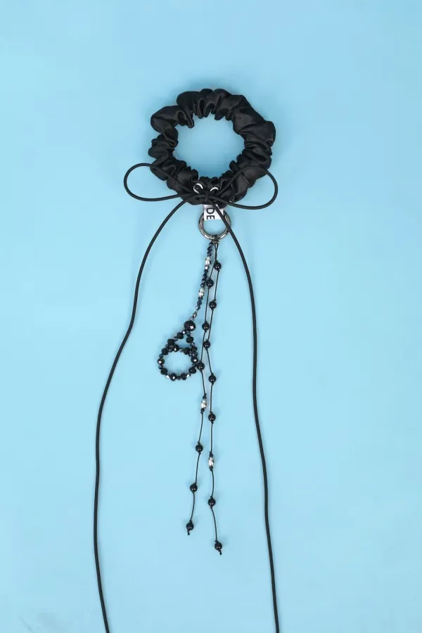 SATIN BEADS SCRUNCHIE - BLACK