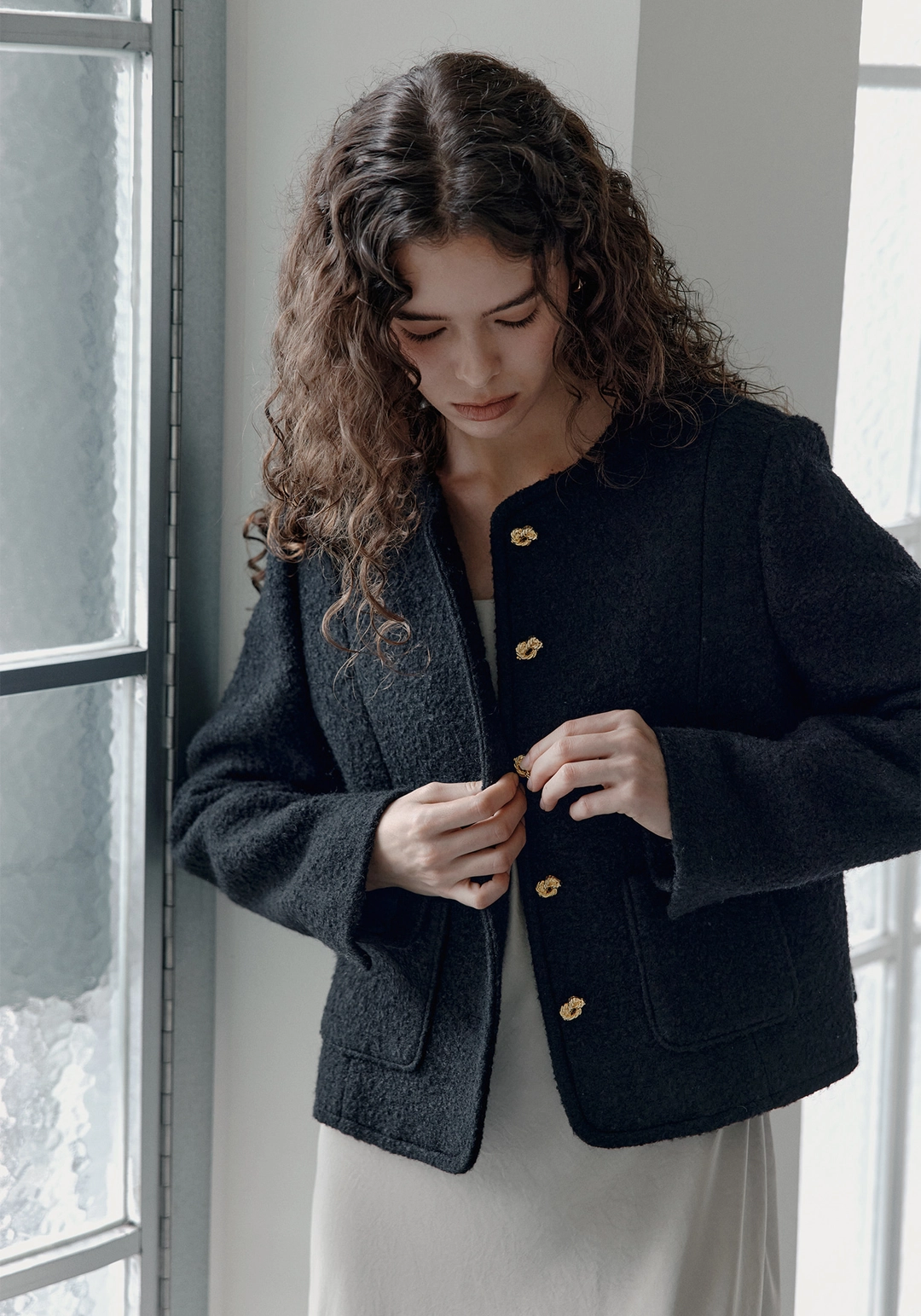 엘로주 Italy Prazel Boucle Jacket (Black) 상품 이미지 2