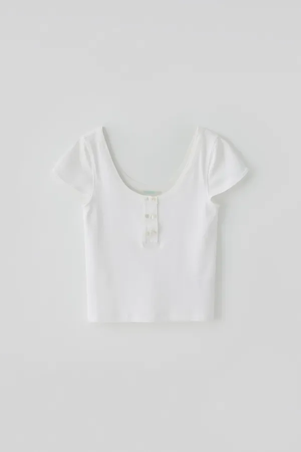 (1st re-stock) T/T Henry button top (white)