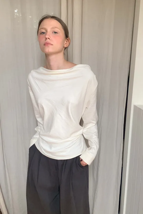 (시즌오프) Eve Blouse / Ivory