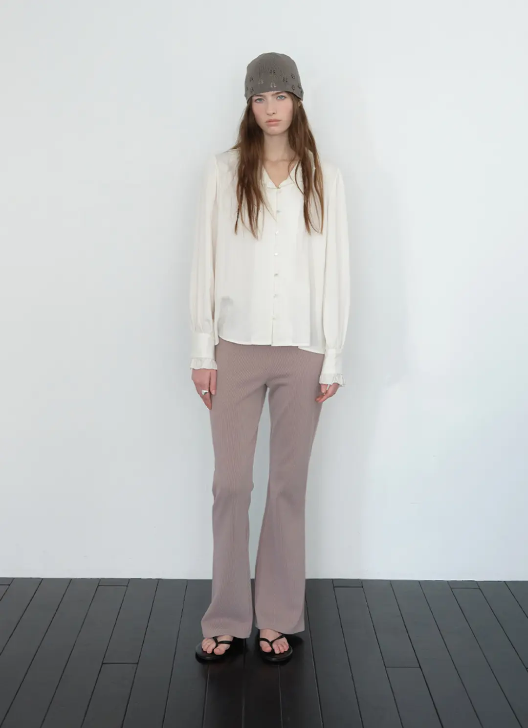 더라우스트 레이어드 부츠컷 밴딩 팬츠 BEIGE 상품 이미지 2