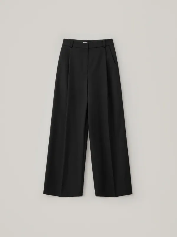 Twill Tuck Slacks - Black