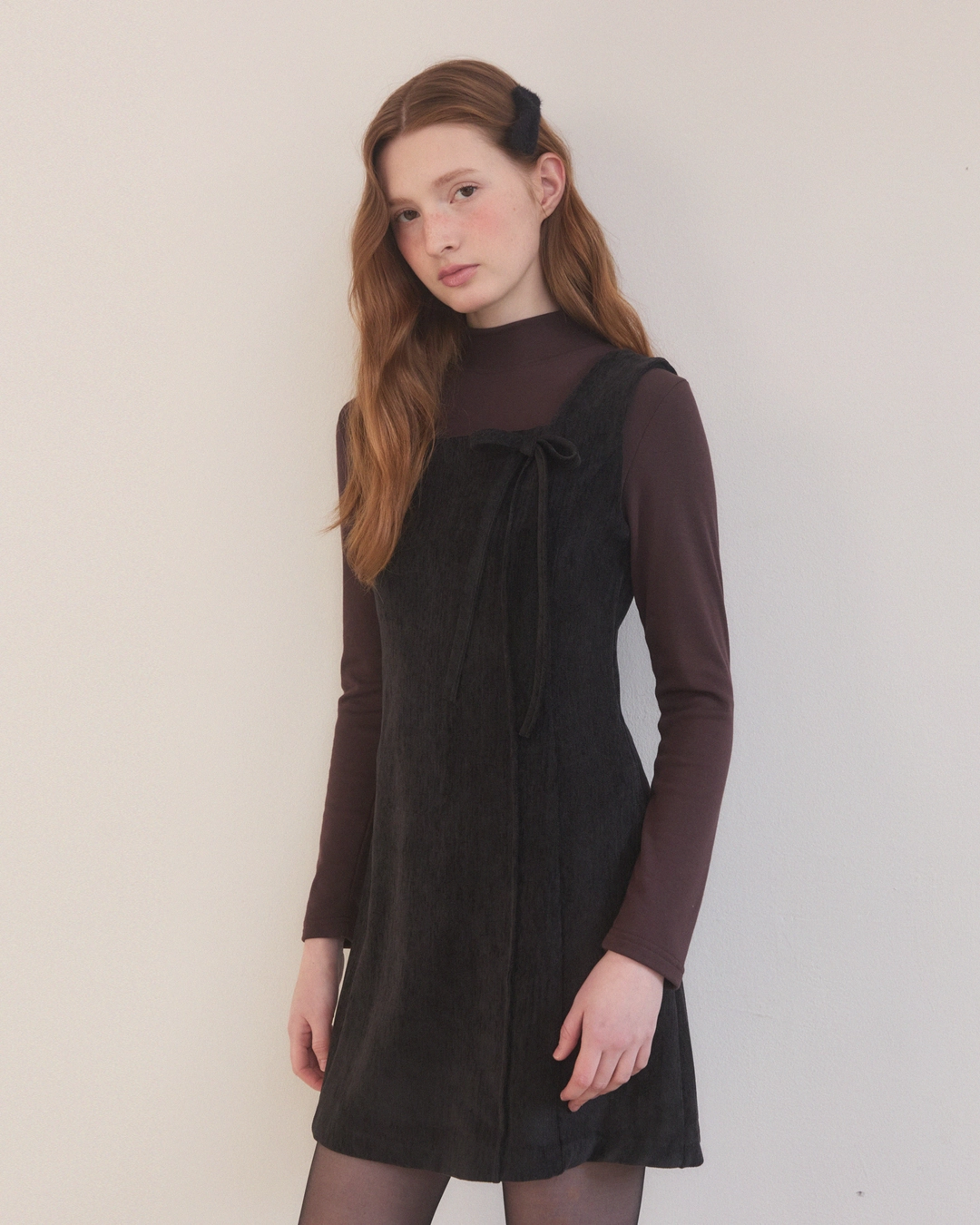 어다울 Velvet belted mini dress - black 상품 이미지 3