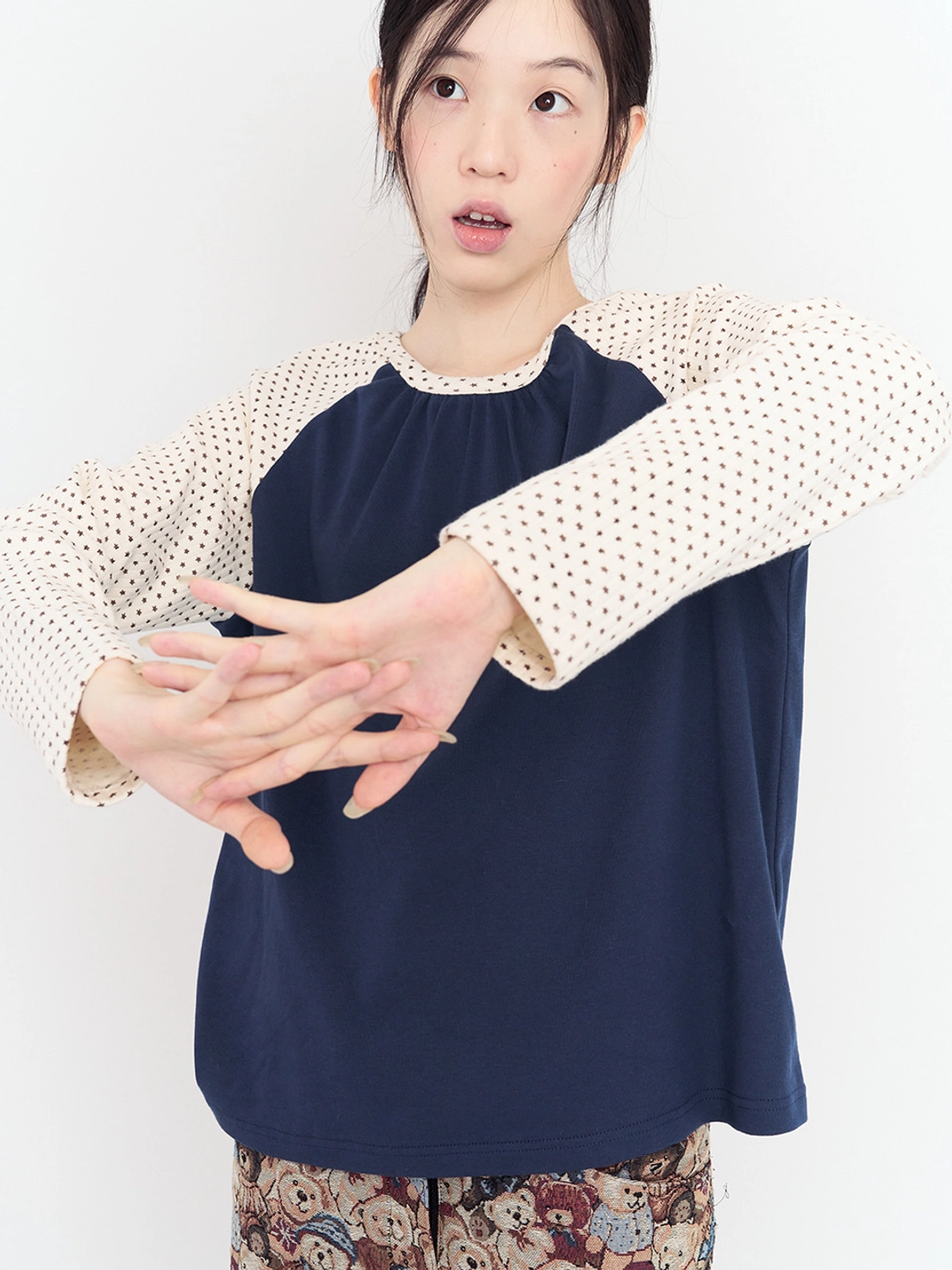 무음 Star Shirring Raglan Tee (Navy Cream) 상품 이미지 2