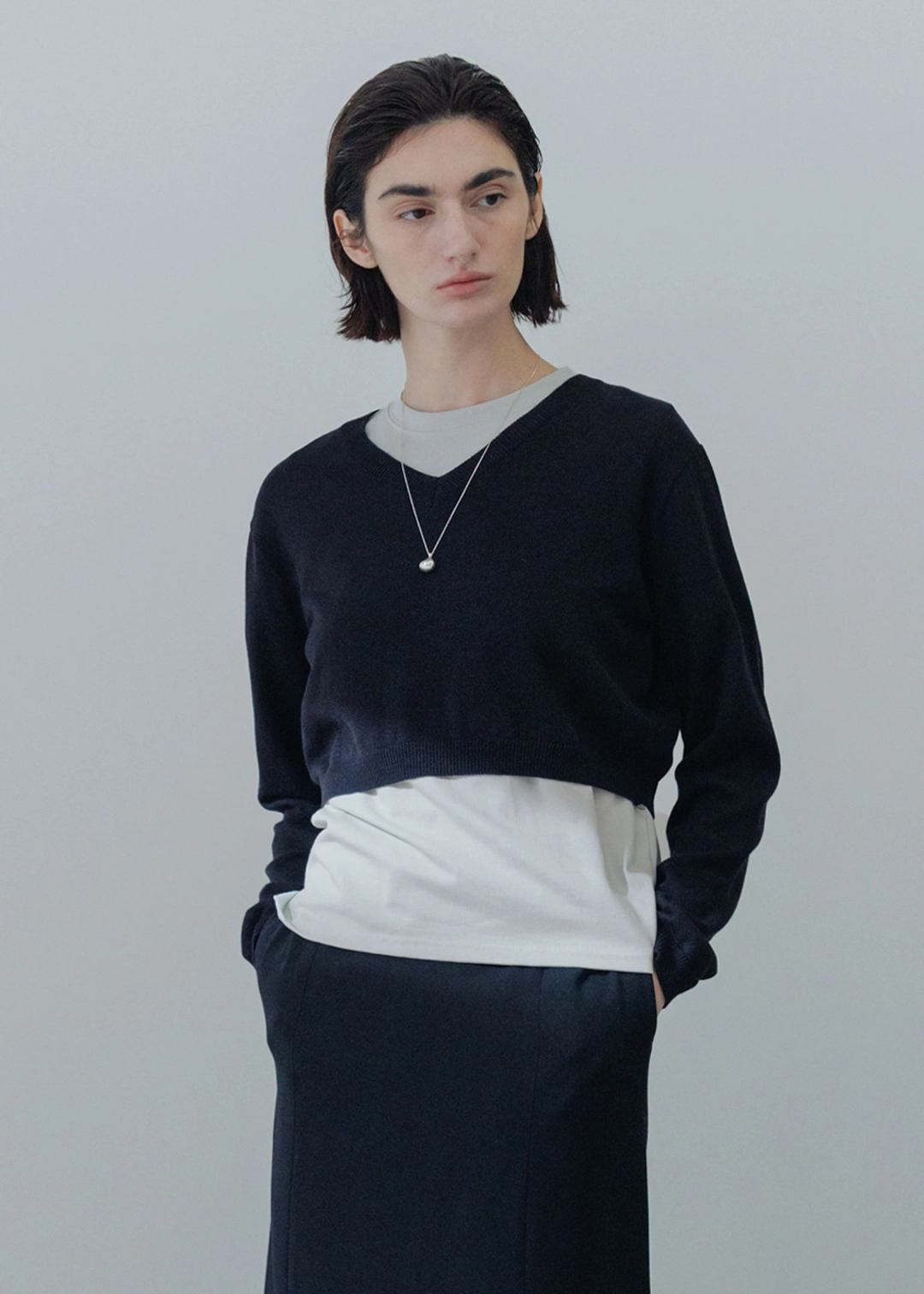 블루브릭 Crop v-neck knit (black) 상품 이미지 2