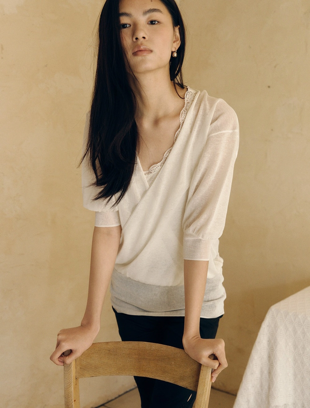 솔티페블 SHEER WRAP KNIT TOP [WHITE] 상품 이미지 2