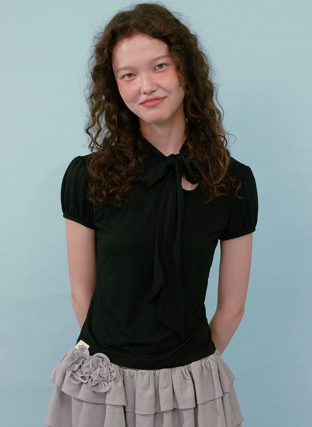 루루서울 Ribbon Tie T-Shirt (Black) 상품 이미지 2