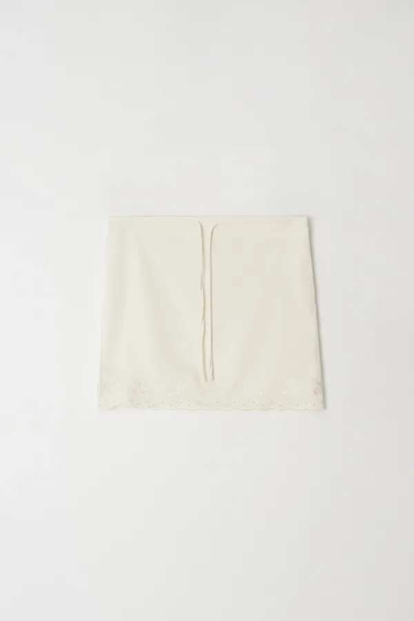 Rose eyelet skirt (Cream)